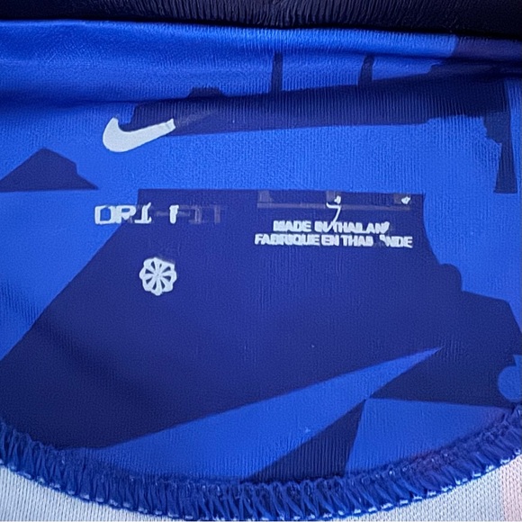 AUBAMEYANG #25 NIKE FC Barcelona 2021-22 Third/European Jersey - Picture 3 of 3